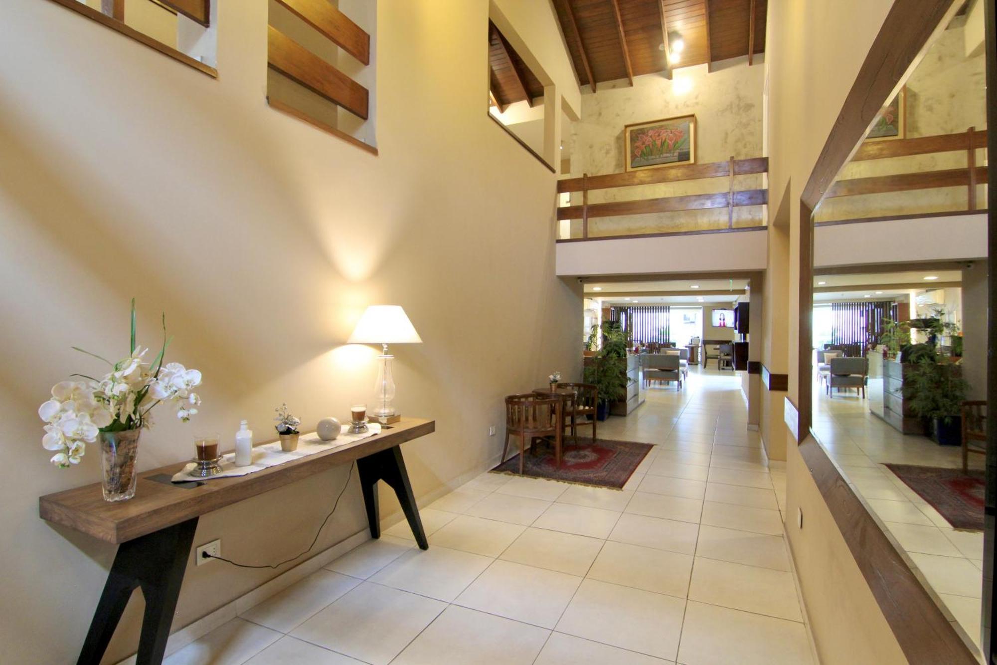 Faro Norte Suites Асунсьон Экстерьер фото